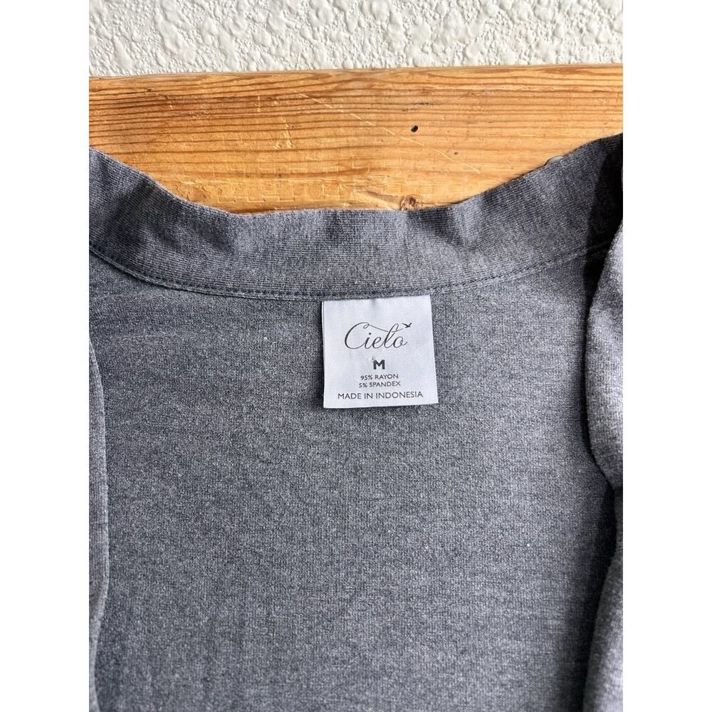 Cielo Gray Open Sweater Top Sz L Long-Sleeve Long Fit Blouse Pockets Layering - Picture 3 of 7
